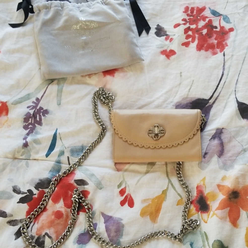 Small crossbody